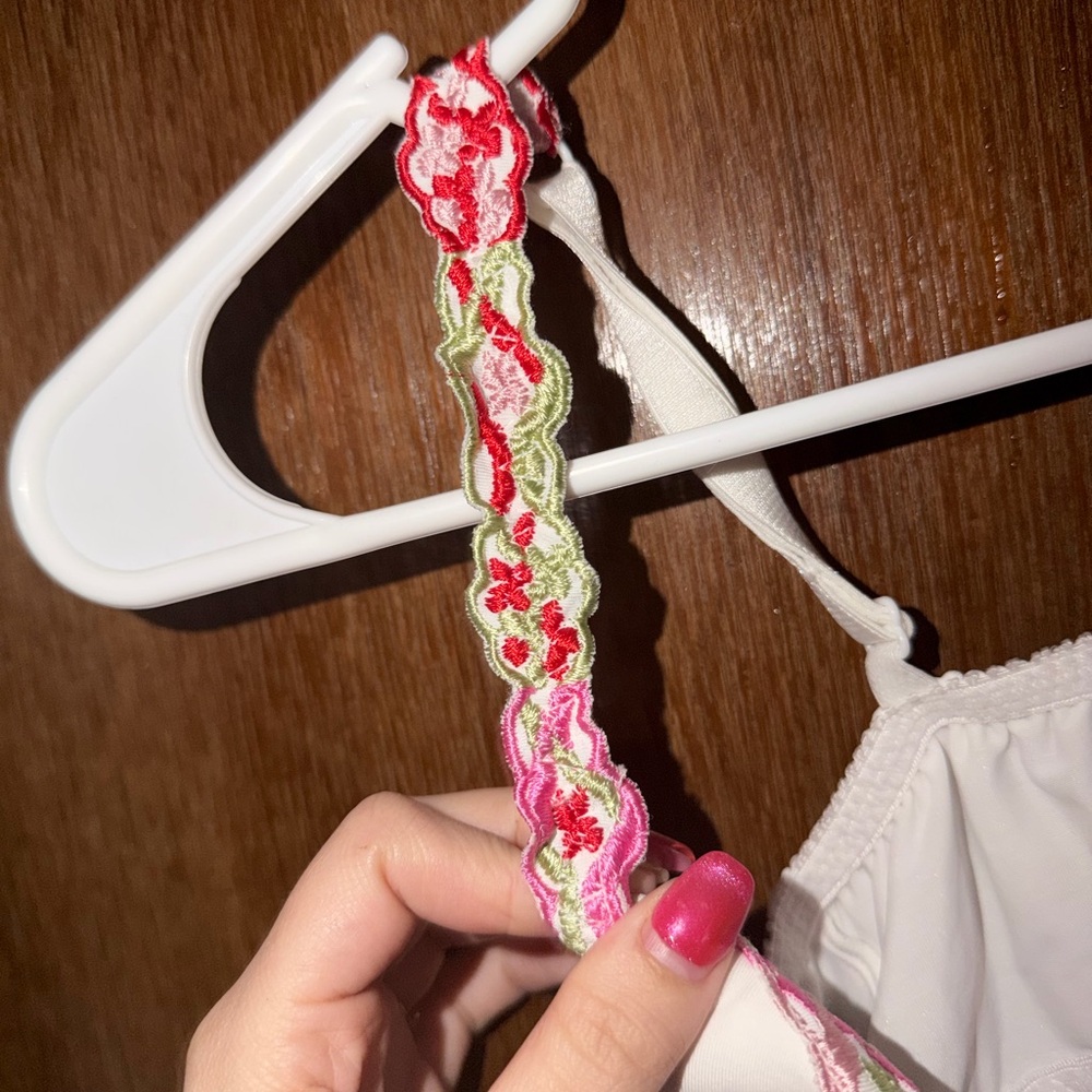 Victoria's Secret Padded Cami with Pink & Red Floral Embroidery - Picture 4 of 7